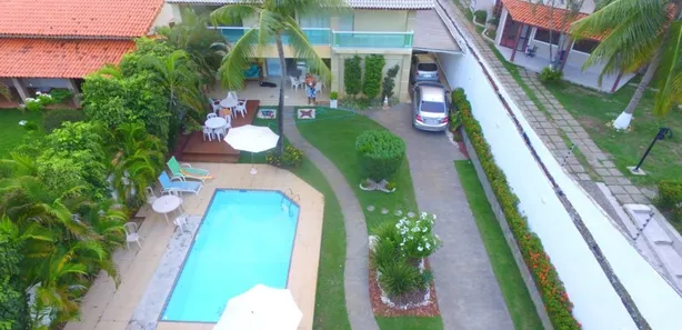 Casa com 5 Quartos para venda ou aluguel, 250m² no Itapuã, Salvador