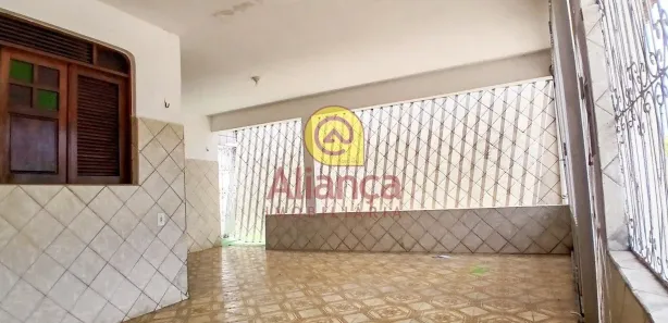 Casa com 3 Quartos para alugar, 173m² no Lagoa Nova, Natal