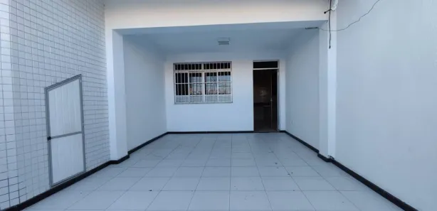 Casa com 6 Quartos para alugar, 195m² no Luzia, Aracaju