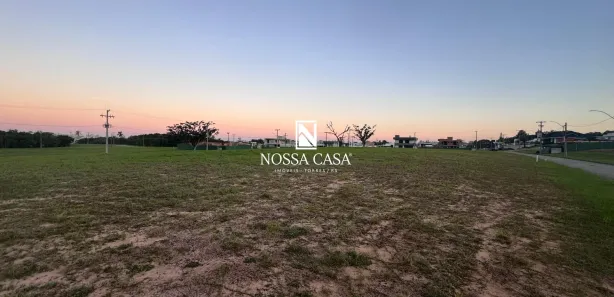 Lote/Terreno à venda, 627m² no Centenário, Torres