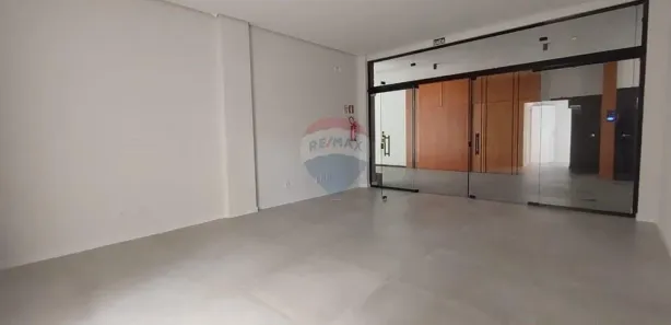 Sala Comercial à venda, 43m² no Centro, Canela