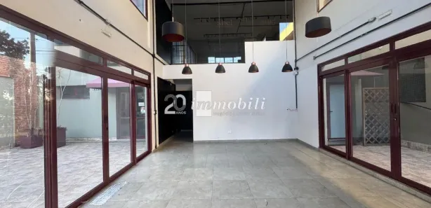 Ponto Comercial à venda, 105m² no Chácara São João, Carapicuíba