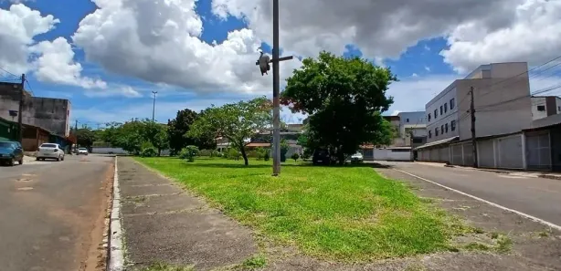 Sobrado com 4 Quartos à venda, 250m² no Samambaia Norte, Brasília