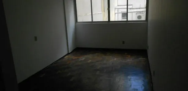 Kitnet para alugar, 25m² no Centro Histórico, Porto Alegre
