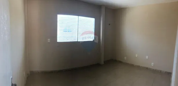 Imóvel Comercial com 3 Quartos para alugar, 240m² no Candelária, Natal