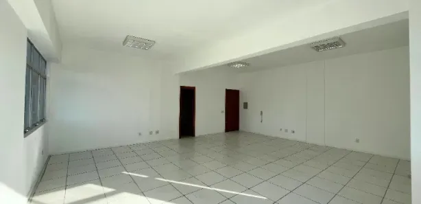 Sala Comercial à venda, 56m² no Centro, Canoas