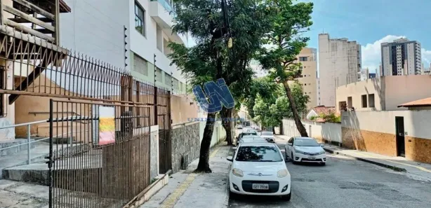 Casa com 5 Quartos à venda, 370m² no Pituba, Salvador