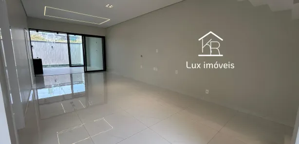 Casa de Condomínio com 3 Quartos à venda, 267m² no Novo Aleixo, Manaus