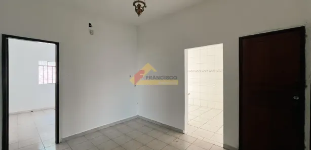 Casa com 3 Quartos para alugar, 169m² no São José, Divinópolis