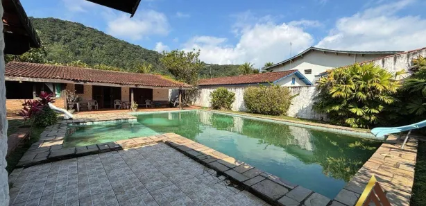 Casa de Condomínio com 4 Quartos à venda, 1455m² no Pitangueiras, Guarujá