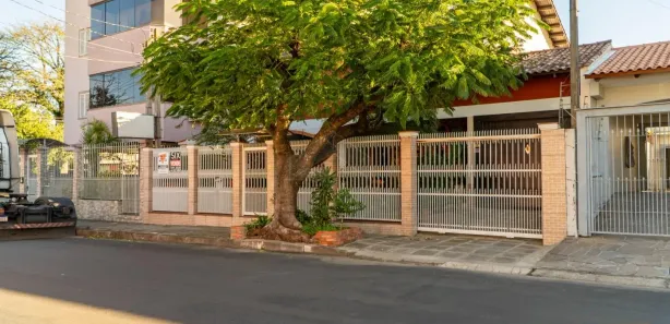 Sobrado com 4 Quartos à venda, 285m² no Vila Imbui, Cachoeirinha