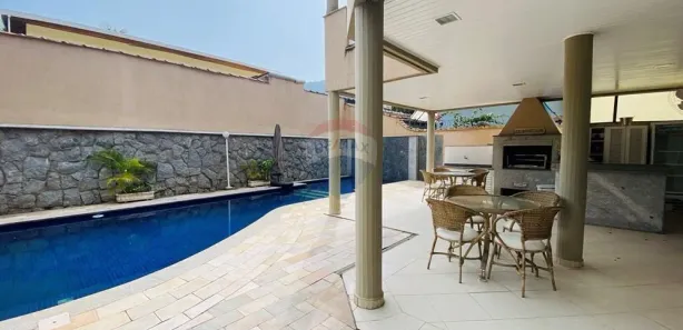 Casa com 5 Quartos à venda, 456m² no Guaiúba, Guarujá