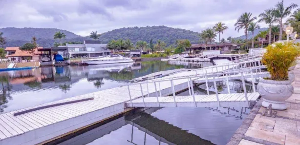 Casa de Condomínio com 5 Quartos à venda, 751m² no Balneario Praia do Perequê, Guarujá