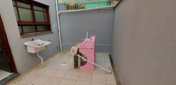 Sobrado com 2 Quartos para alugar, 65m² no Bom Sucesso, Gravataí