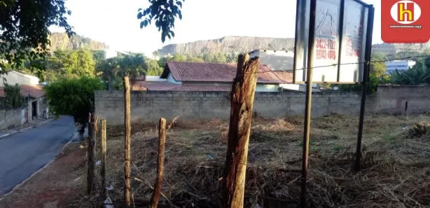 Lote/Terreno à venda, 1014m² no Centro, São José da Lapa
