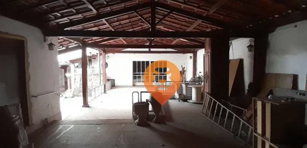 Ponto Comercial para alugar, 210m² no Santa Efigênia, Belo Horizonte