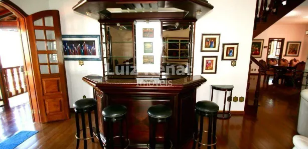 Casa de Condomínio com 4 Quartos para alugar, 422m² no Mangabeiras, Belo Horizonte