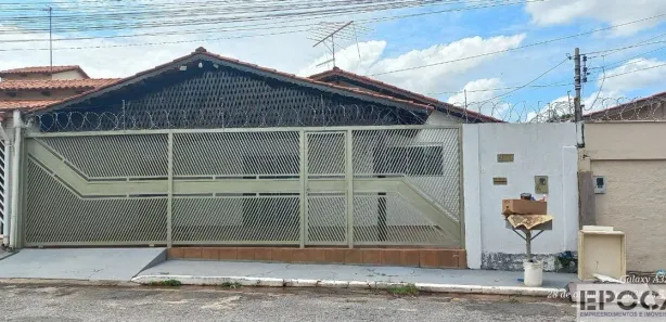 Casa com 3 Quartos para alugar, 204m² no Parque das Laranjeiras, Goiânia