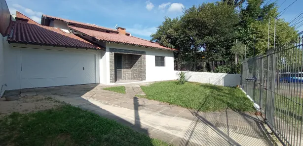 com 3 Quartos para venda ou aluguel, 230m² no Igara, Canoas