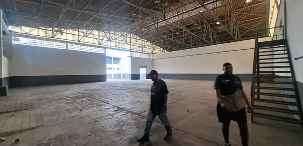 Galpão/Depósito/Armazém para alugar, 2500m² no Taquara, Rio de Janeiro
