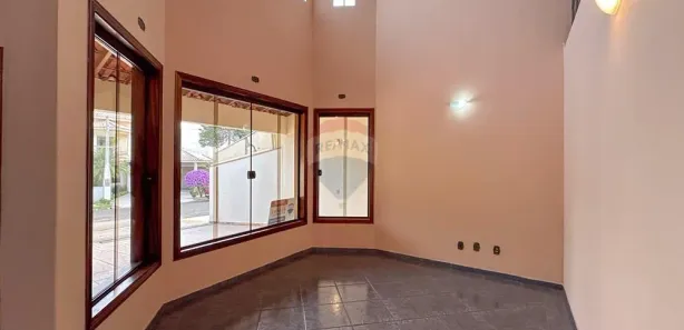 Casa de Condomínio com 3 Quartos para alugar, 236m² no Granja Olga II, Sorocaba