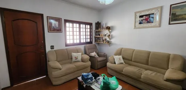 Casa com 4 Quartos à venda, 190m² no Vila Coqueiro, Valinhos