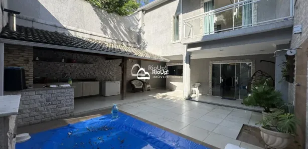 Casa de Condomínio com 3 Quartos à venda, 230m² no Campo Grande, Rio de Janeiro