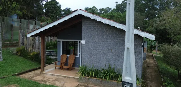 Casa de Condomínio com 2 Quartos para alugar, 70m² no Piracaia, Piracaia