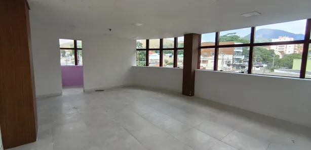 Ponto Comercial para alugar, 182m² no Vila Valqueire, Rio de Janeiro