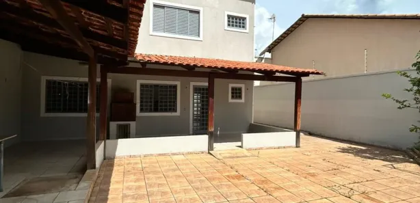 Sobrado com 4 Quartos à venda, 226m² no Plano Diretor Norte, Palmas