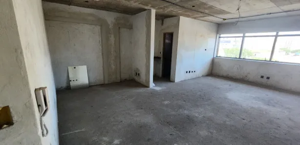 Sala Comercial à venda, 47m² no Boqueirão, Santos