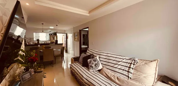 Casa de Condomínio com 2 Quartos à venda, 107m² no Jardim Olinda, Cabo Frio