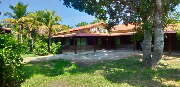 Fazenda/Sítio com 5 Quartos à venda, 258m² no Bacaxá (Bacaxá), Saquarema