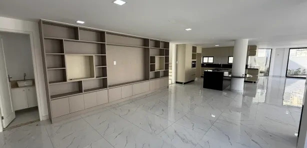 Casa de Condomínio com 4 Quartos à venda, 220m² no Candelária, Natal