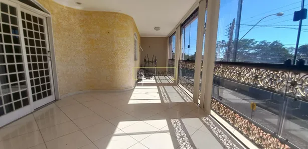 Casa com 5 Quartos à venda, 280m² no Taguatinga Norte, Brasília