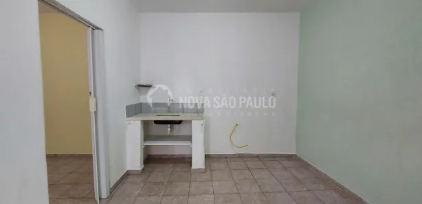 Casa com 1 Quarto para alugar, 35m² no Campanário, Diadema