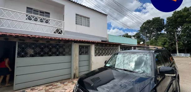 Sobrado com 5 Quartos à venda, 200m² no Setor Leste, Brasília