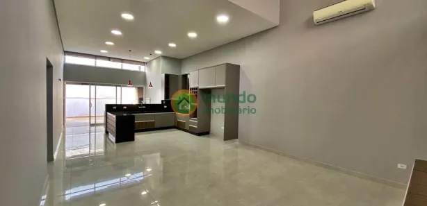 Sobrado com 3 Quartos à venda, 218m² no Castelo, Tremembé