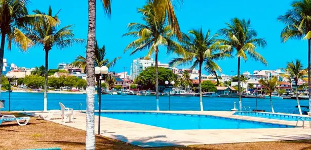 Casa de Condomínio com 2 Quartos à venda, 85m² no Gamboa, Cabo Frio