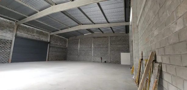 Galpão/Depósito/Armazém para alugar, 1400m² no Recreio Ipitanga, Lauro de Freitas