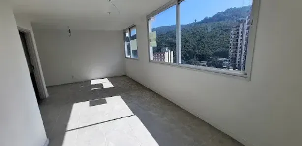 Sala Comercial à venda, 31m² no Santa Rosa, Niterói