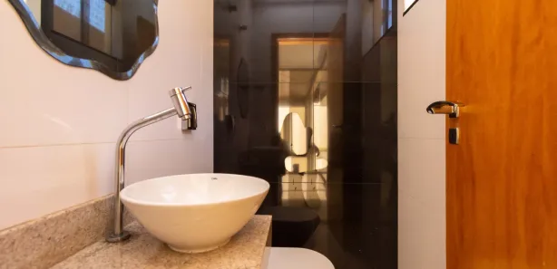 Casa de Condomínio com 3 Quartos para alugar, 250m² no Jardins Valência, Goiânia