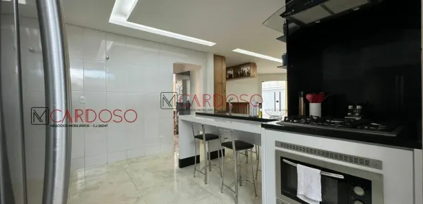Sobrado com 3 Quartos à venda, 200m² no Setor Habitacional Arniqueira, Brasília