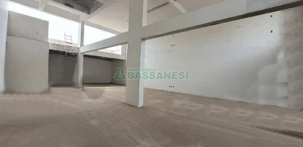 Ponto Comercial à venda, 234m² no Kayser, Caxias do Sul