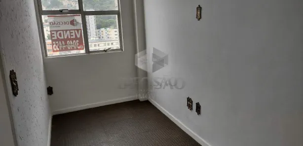 Sala Comercial para alugar, 29m² no Santa Efigênia, Belo Horizonte