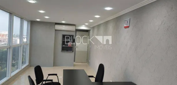 Sala Comercial para venda ou aluguel, 33m² no Barra Olímpica, Rio de Janeiro