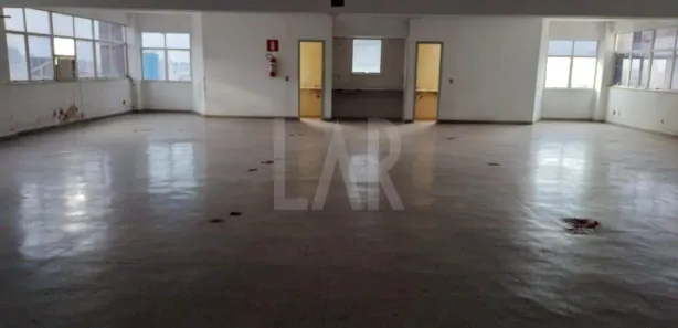 Sala Comercial para alugar, 550m² no Santa Efigênia, Belo Horizonte