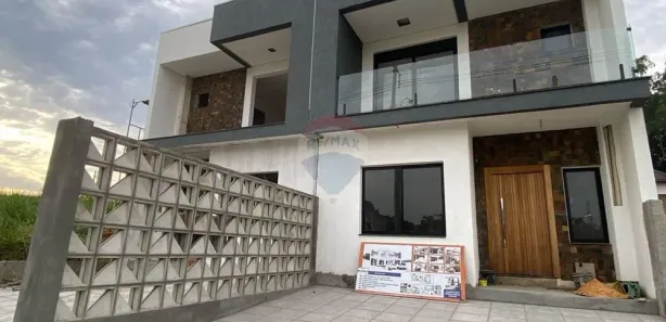 Sobrado com 3 Quartos à venda, 155m² no Centro, Nova Santa Rita