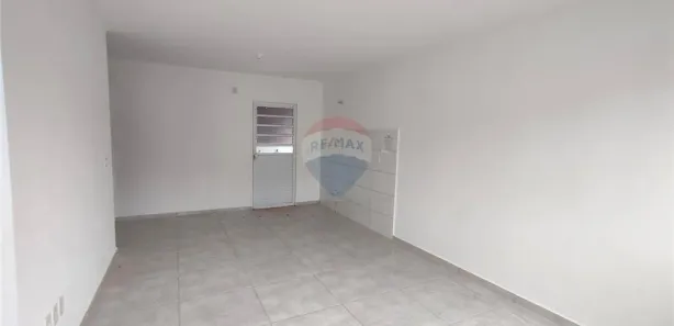 Casa com 2 Quartos para alugar, 52m² no , Sarandi
