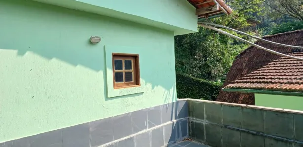 Casa com 1 Quarto para alugar, 10m² no Quarteirão Ingelheim, Petrópolis